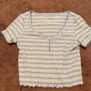 American Eagle cropped shirt